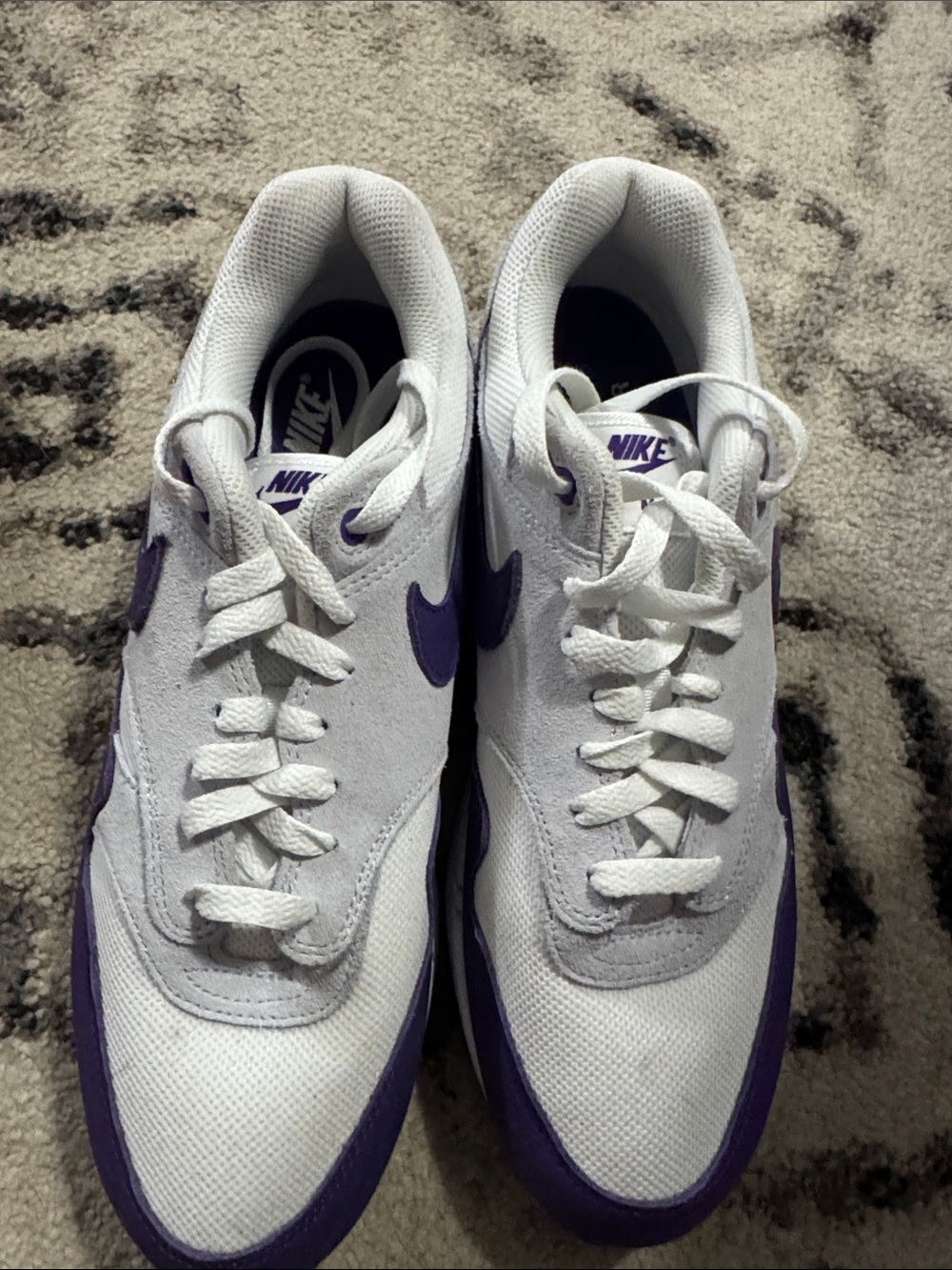 Nike Men's White and Purple Low Top Trainers